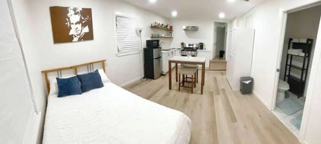 Small Studio - Trinity Groves - 5 Min Downtown in Dallas