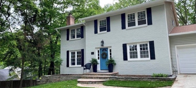 Spacious 1 BR Modern Basement Suite near GMU w/private entry - Updated Amenities in Fairfax