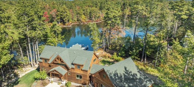 Spacious Waterfront Country House in Charming Meredith in Meredith