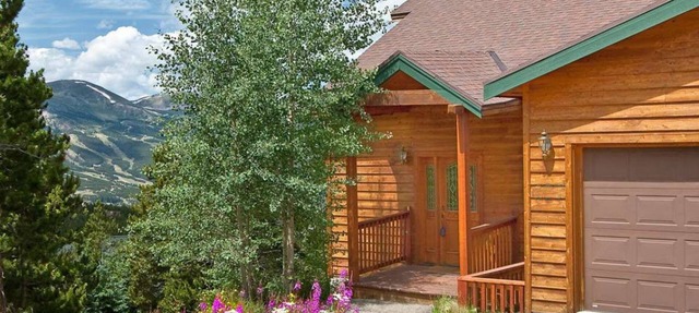 Spectacular Views, Hiking & Skiing, Spacious Cozy Luxury, Hot tub, Fireplace in Breckenridge