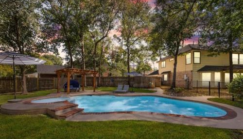 Spring TX 5BR Train Theme Heated Pool Hot Tub EV Ready Sleeps 16 in Spring