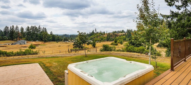 Springfield/Eugene Countryside Home w/Mtn Views! in Springfield