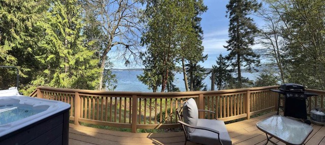 Sq Bayside Cedars in Sequim