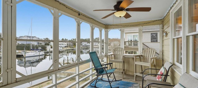 Starfish Hideaway - Waterfront Getaway in Kill Devil Hills