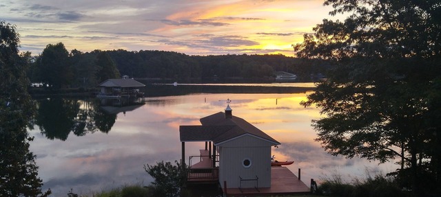 Summer Lane NO WAKE Cove/FLAT Lot/FirePit/Boats/Hot Tub/Gamerm/Cabana/Generator in Huddleston