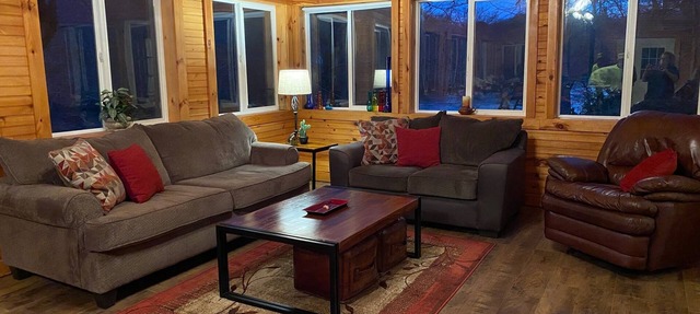 The Ruby River - Phenomenal Riverfront Cabin in Franklin