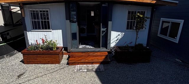 Tiny home available in Algona Pacific. Right off of 167 close to amenities. in Pacific