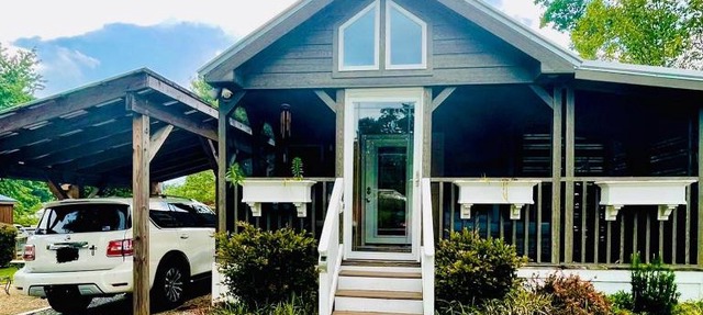 Tiny Home, Big Escape in Flat Rock