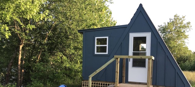 Tiny Off Grid A-Frame Cottage - Glamping St. Louis in St Charles