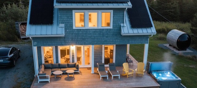 Tranquil Seaside Getaway - hot tub -sauna -private in Eastern Shore