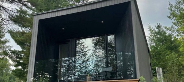 Tranquil Waters at Dimensions | Cabin Two | Breakfast Included in Algonquin Highlands