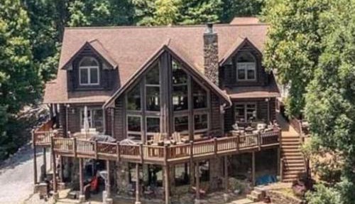 Trinity Lodge in Ferguson