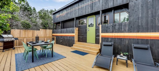 Unique Tiny House with Hot-tub, Fire Pit and Hiking Trail in Leander, Texas in Leander