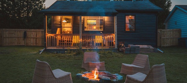 Up North feel in Clarkston, Lake cabin with kayaks in Clarkston