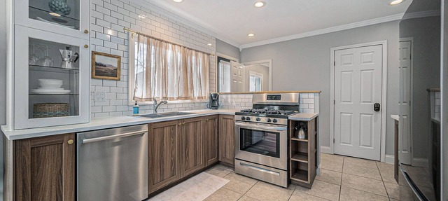 Updated Modern & Spacious 2 bed Apartment Near Everything! in Jackson