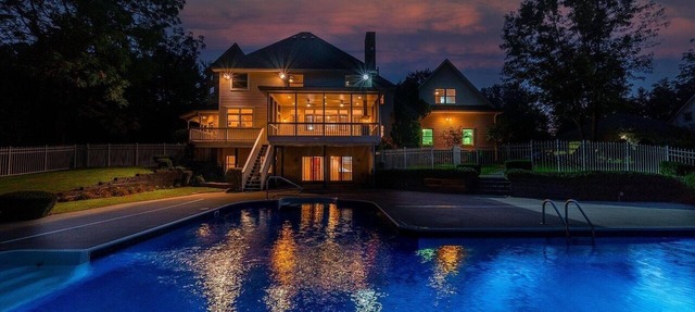 Upscale Lower Level Ideal For A Cozy Getaway. nPool, Hot Tub, Billiards in Blacklick