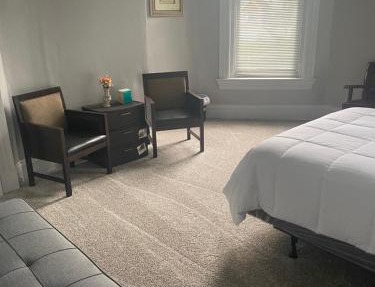 Walnut Hills Studio/Private room in Cincinnati