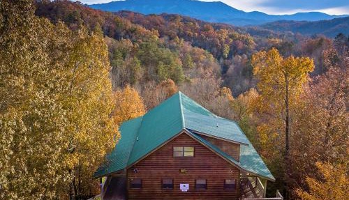 Wild Turkey Lodge in Sevierville