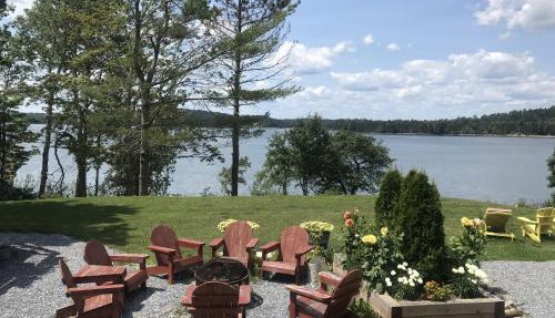 Woodhaven - Seaside Accommodations in Waweig
