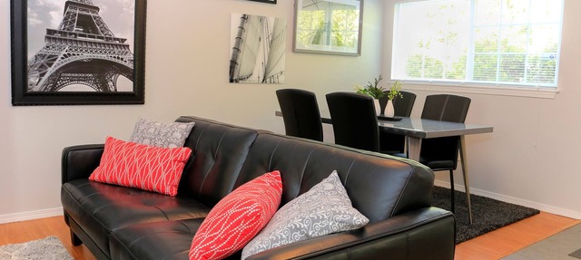 Zen Cottage in Close In NE Alberta Arts Area, Sleeps 2 Private and Sanitized! in Portland