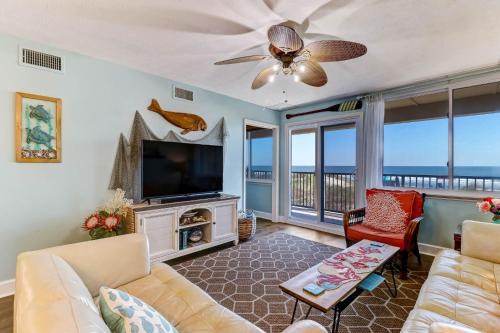 Beach Style Condo includes Smart Speaker and Beach Access in Fernandina Beach
