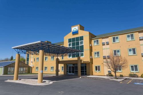 Days Inn 
