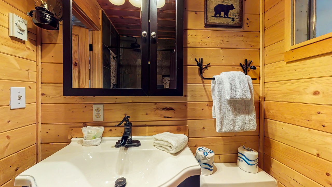Photo of Bathroom in Ardenvoir