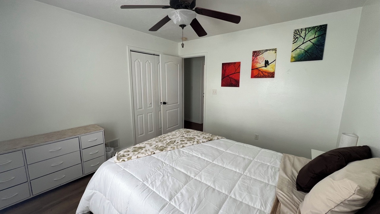 Photo of Bedroom in St. Robert
