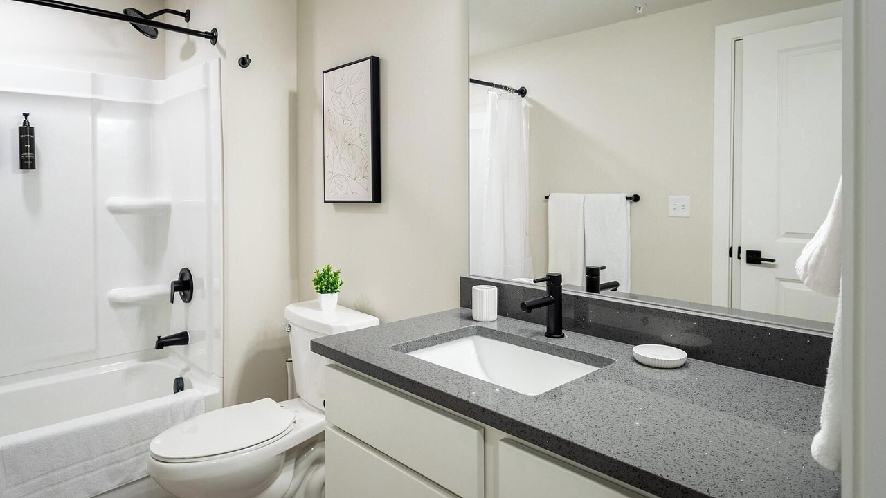 Photo of Bathroom in People's Freeway