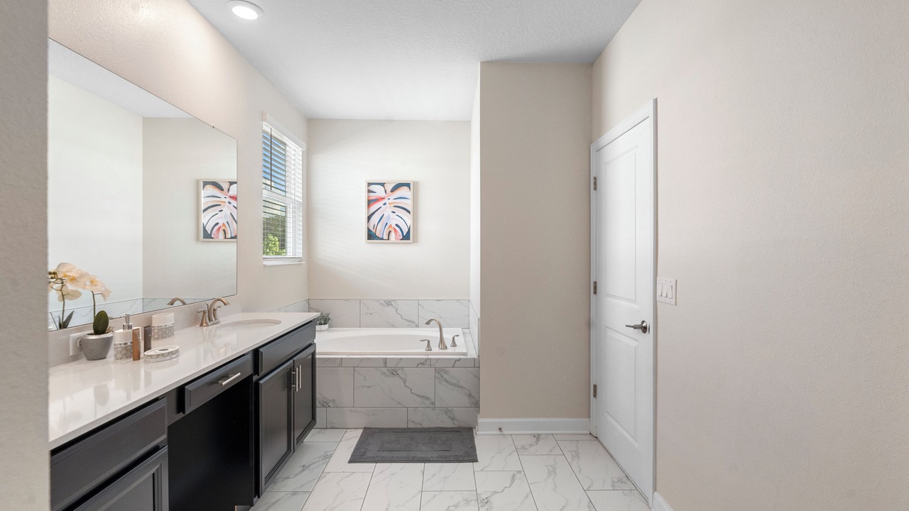 Photo of Bathroom in Four Corners