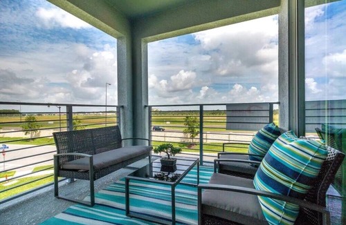 Bay Lake Apartment | 3 Bedrooms/2 Bathrooms/Storey Lake (4751-308 CT)