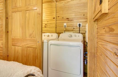 Rogersville House | Tiny Cabin Getaway in the Tennessee River Valley