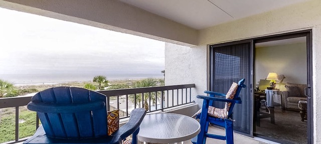 Updated, Oceanfront Condo With Balcony, Wifi & Shared Pool/clay Tennis Courts in Fernandina Beach