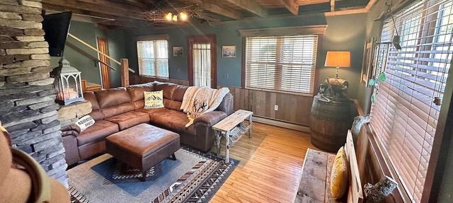 Beautiful Farm House on the Potomac River in Riverton
