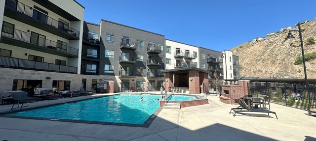 Apartment 2105 · Luxury style 2 bed 2 bath apartment in North Salt Lake