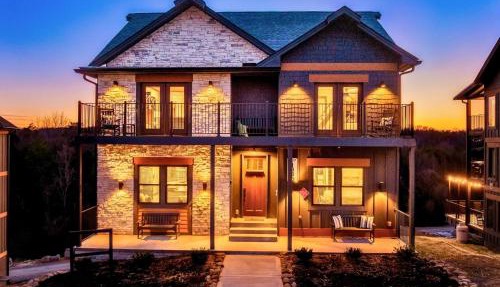 Smith Creek Resort - Exclusive Waterpark Included in Sevierville